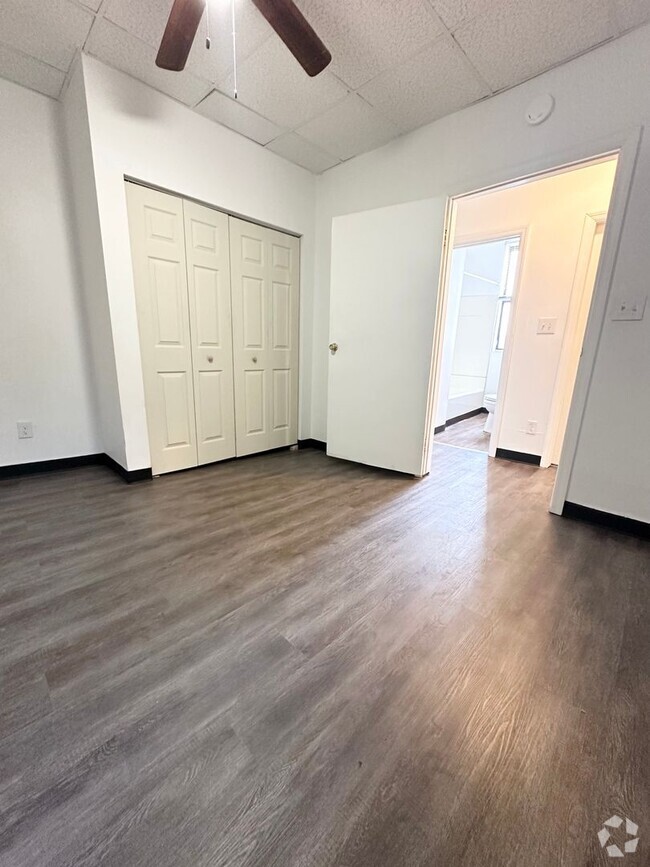 Building Photo - 934 5th Ave Unit 934 5th Ave Apt 3