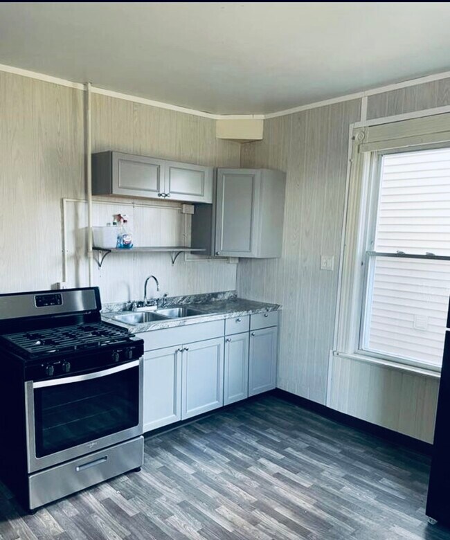 Photo - 1625 6th Ave Unit #1