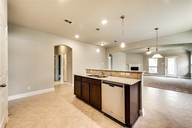Building Photo - 800 Bird Creek Dr