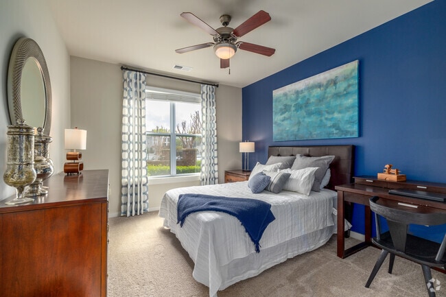 2BR, 2BA - SoHo