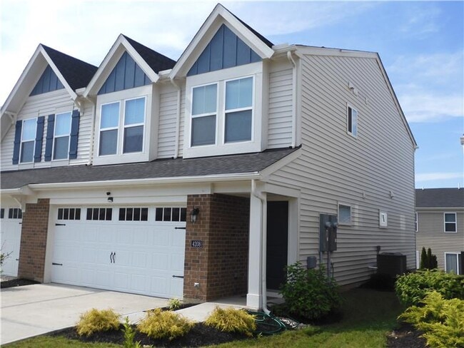 Building Photo - 4208 Aine Dr