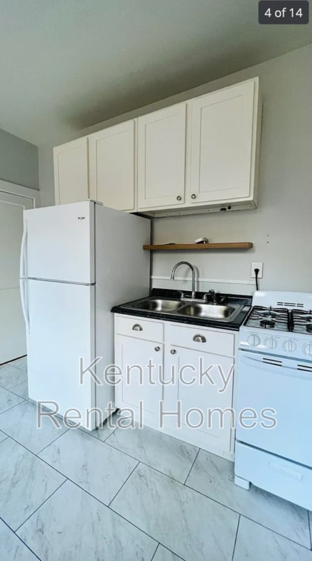 Photo - 445 Davidson Ct