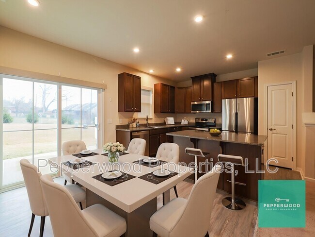 Photo - 311 Weststone Walk