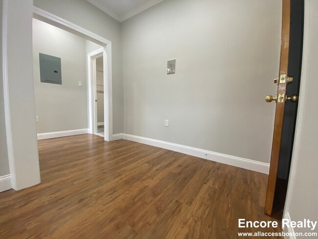 Photo - 33 Highgate St Unit 3