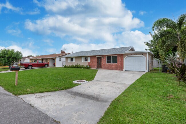 Photo - 4317 Applecrest Dr