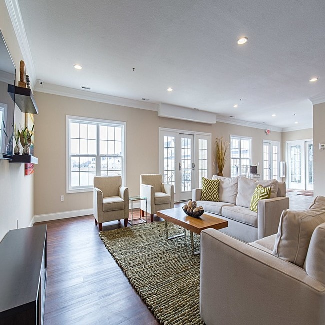 Lakeside at Fallen Timbers Apartments Townhomes for Rent Maumee, OH