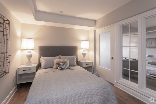 1BR, 1BA - 635 SF