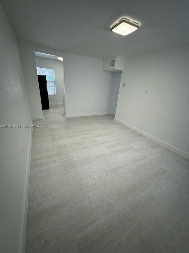 Building Photo - 7360 SW 21st St Unit 7362