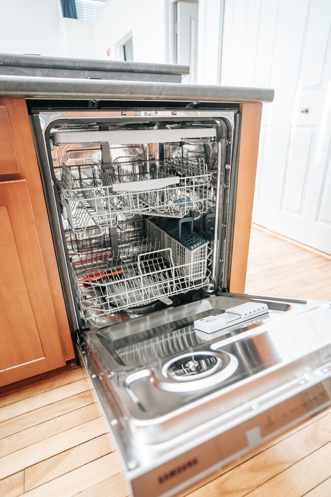 Photo - 1251 Congress St