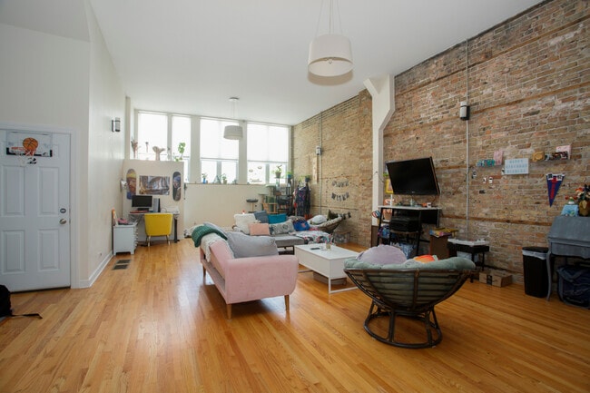 Photo - 1832 S Racine Ave Condo Unit 1F