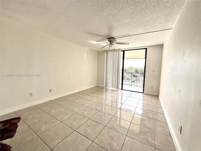 Photo - 14415 N Kendall Dr Unit 407G