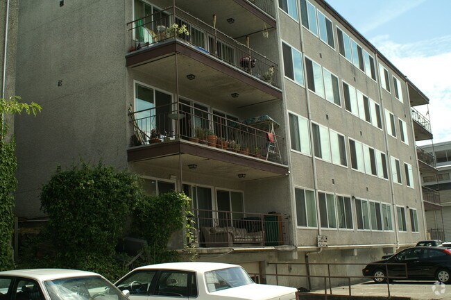 Photo - Iro Apartments