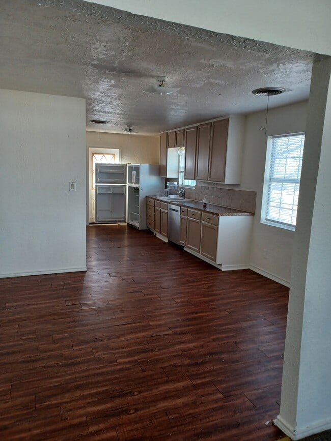 Photo - 2205 NW 36th St