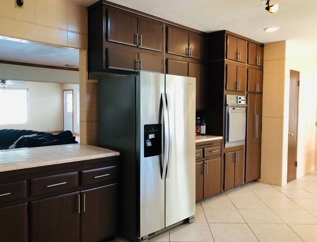 Photo - 2156 NW 4th Pl Unit Main house