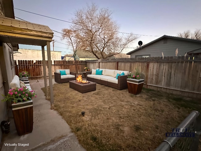 Photo - 145 E Richards St