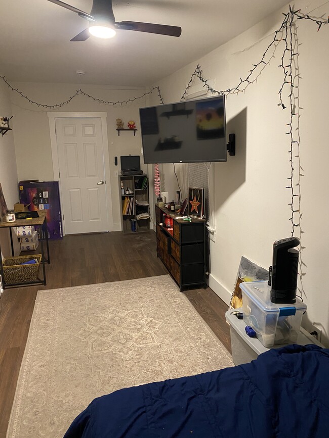 Photo - 60 Westville St Unit Room 1