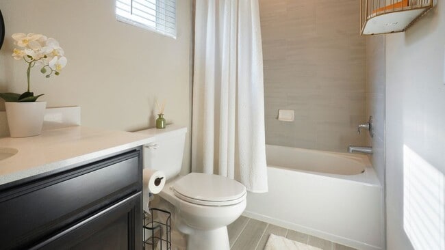 Photo - 10815 Ventnor Ave