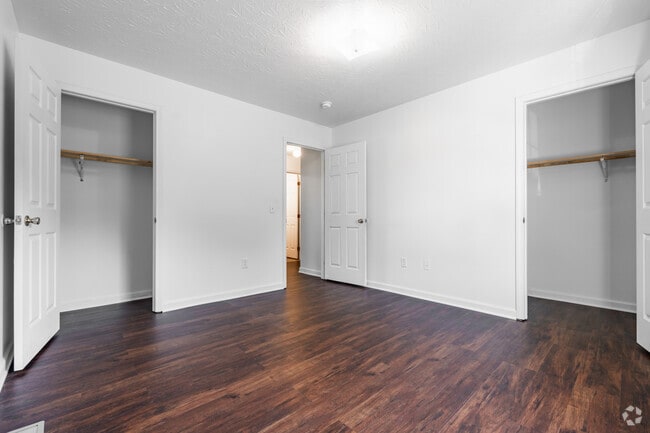 2BR, 1.5BA - 850SF - Primary Bedroom