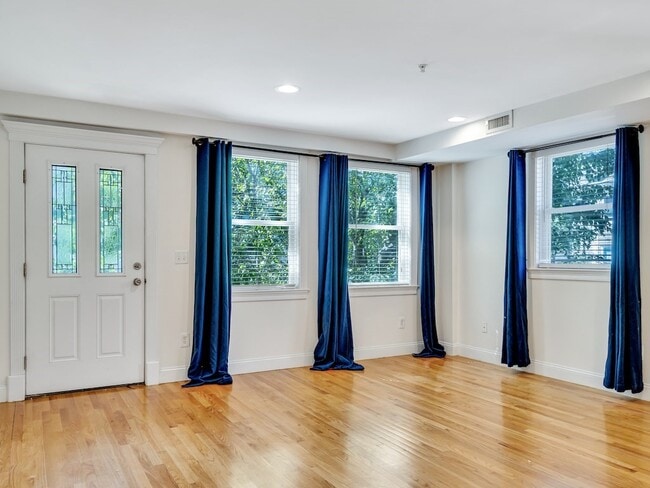 2 Sherman Ct