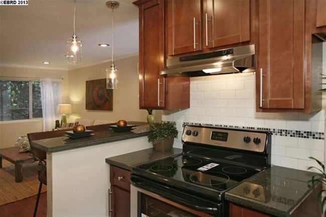 Building Photo - 455 Crescent St Unit Grand Lake Condo
