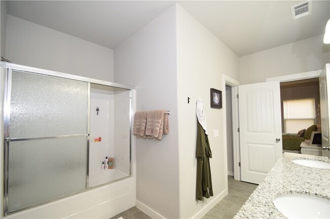 Photo - 1520 Sandpiper St