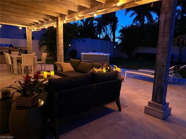 Photo - 771 94th Ave N