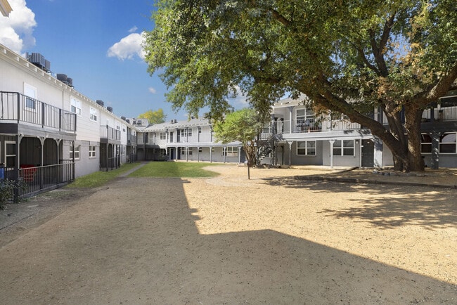 Senita Apartment Homes