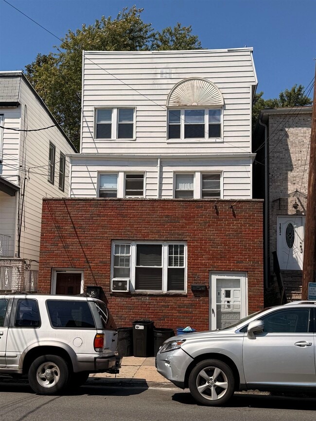 Building Photo - 183 Prospect Ave Unit 3 Rental