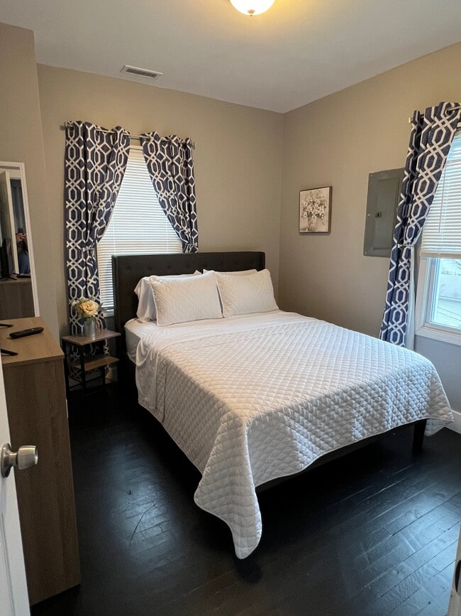 Photo - 1213 Jordan Ave Unit 1213