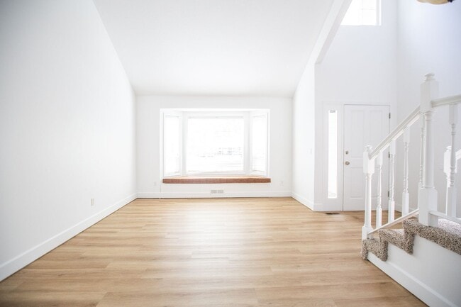 Photo - Spacious 3 Bedroom Home near Schools