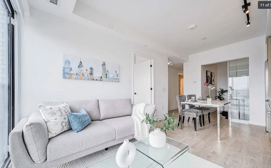 Photo - 3211 N Hall St