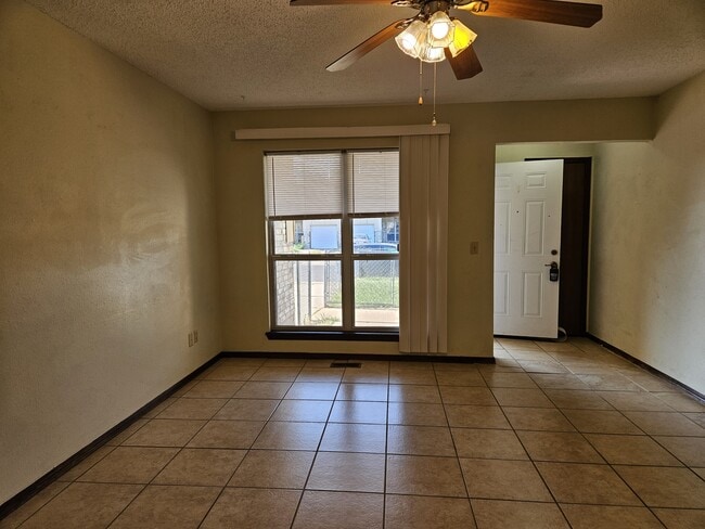 945 SW 98th St