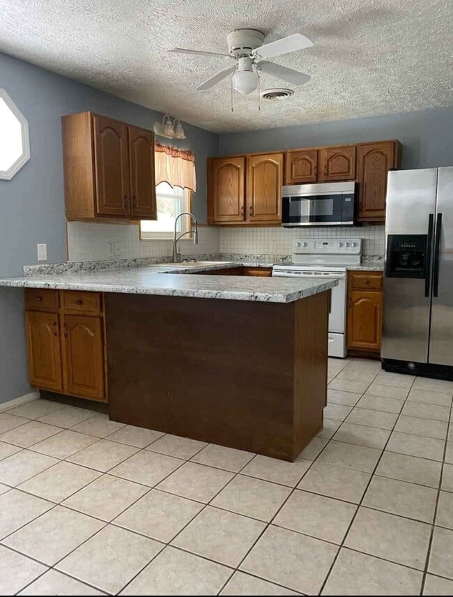 Photo - 218 Parker Rd