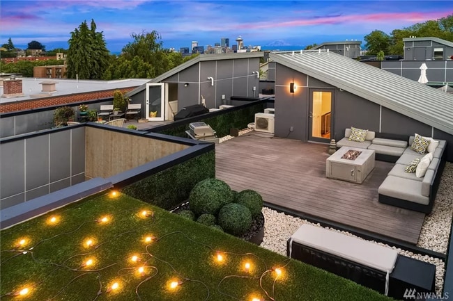 Photo - Stunning 2 Bed 3 Bath Home in Queen Anne