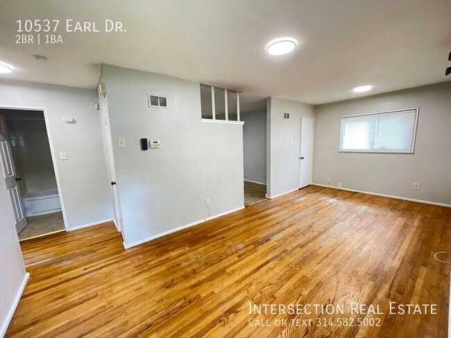 Photo - 10537 Earl Dr