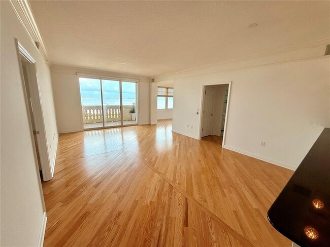 Photo - 750 N Tamiami Trl Unit 1609