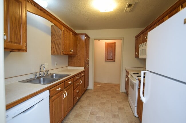 Photo - 1714 W Redbud Dr Unit 1714 B Redbud