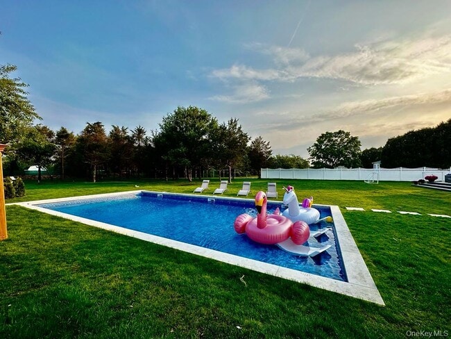 265 Old Field Ct