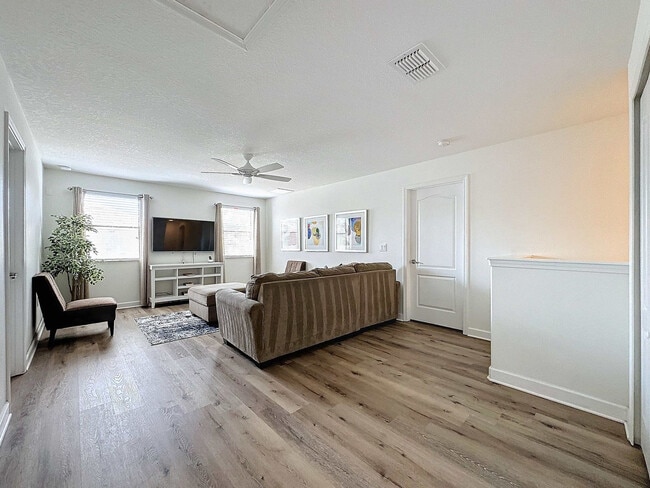 Photo - 9024 Shadow Mountain St Unidad SI ID1061306P