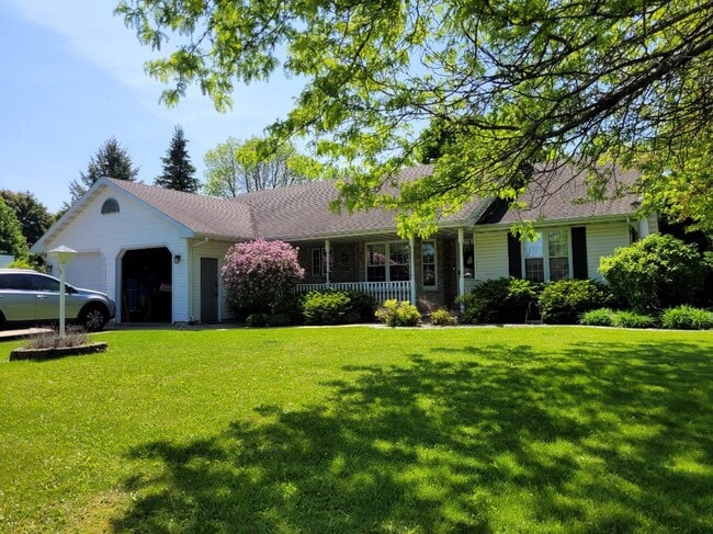 Photo - W5851 Hearthstone Dr House