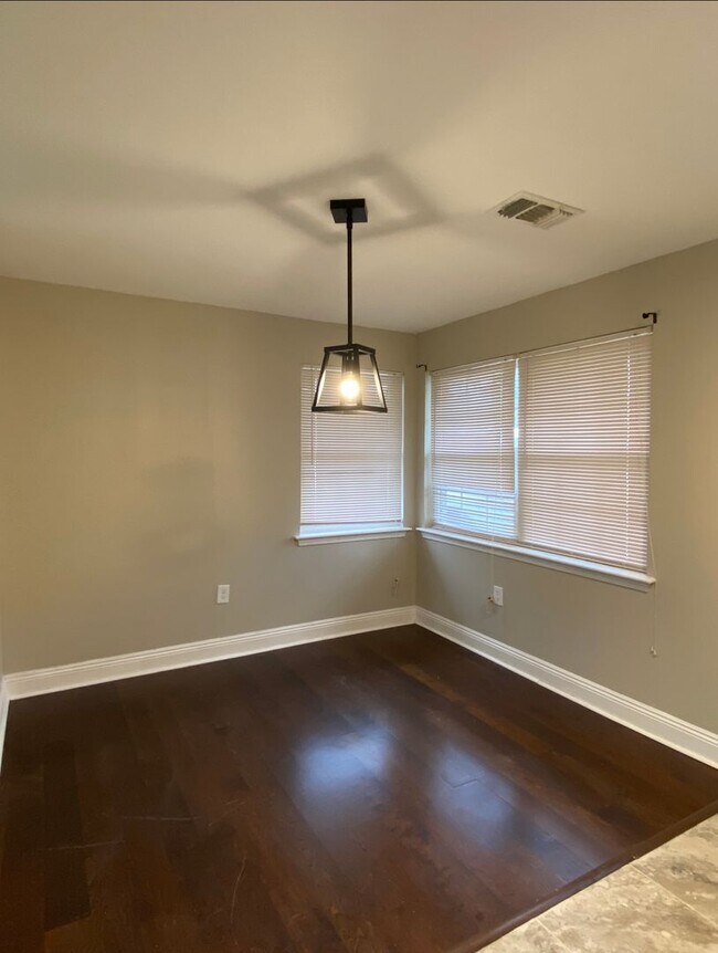 Photo - 3 BR 2 BA ALGIERS GEM - WON'T LAST LONG!!