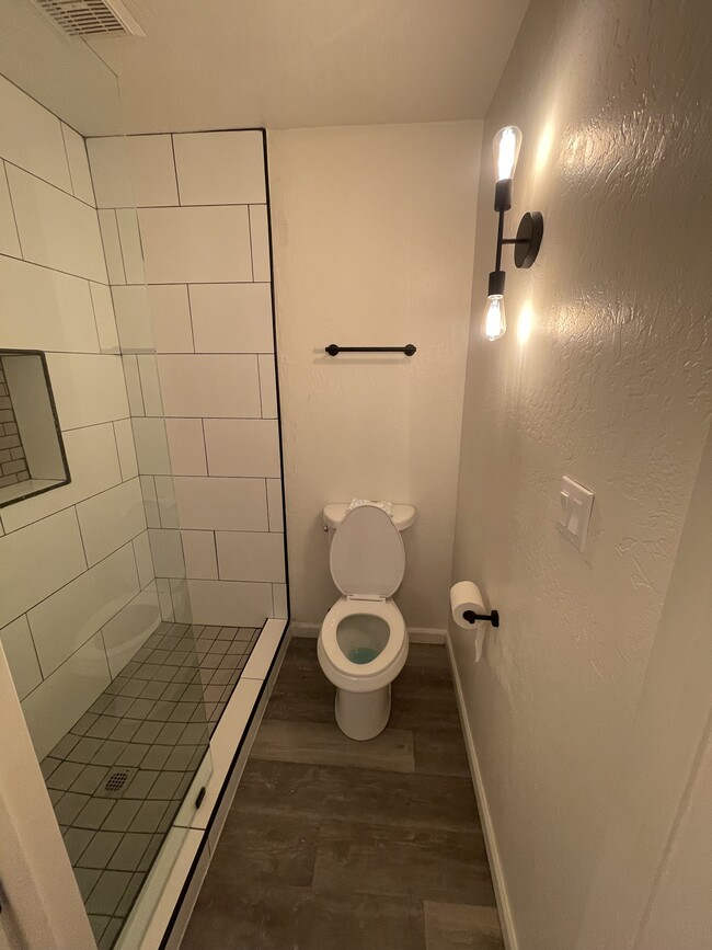 Photo - 13816 North 42nd Pl