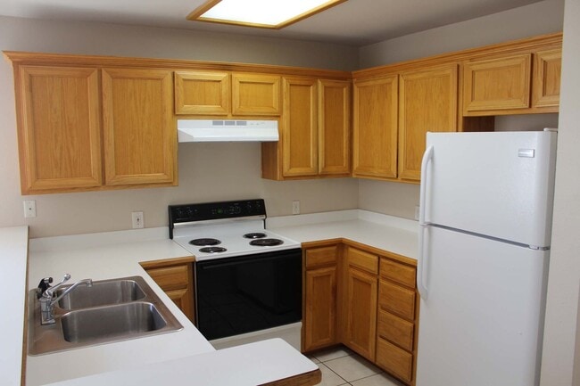 Photo - Great 3 Bdrm 2 Bath 1/2 Duplex in Denton Tx