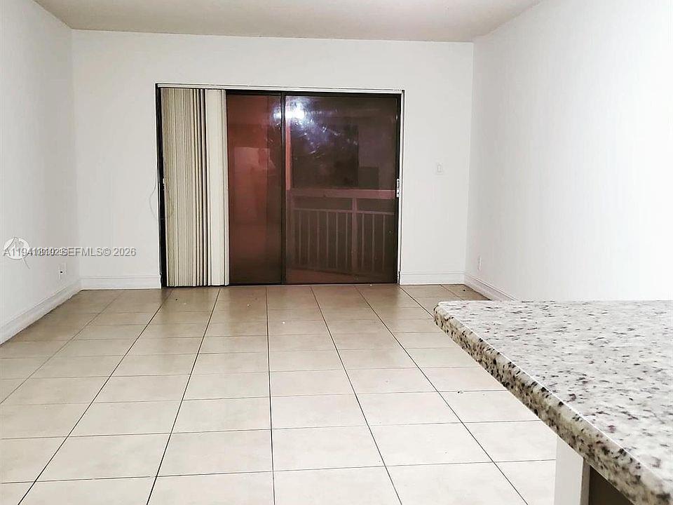 Photo - 8290 Lake Dr Unit 408