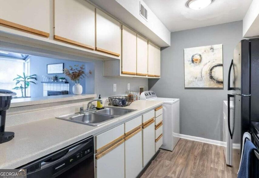 Photo - 3885 George Busbee Pkwy NW