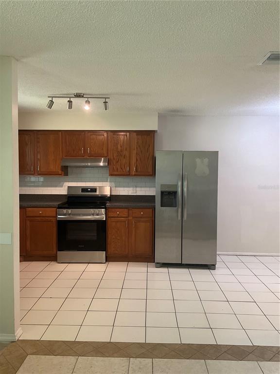 3830 Valley Tree Dr