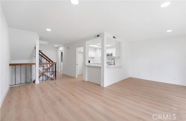 1070 Walnut Grove Ave