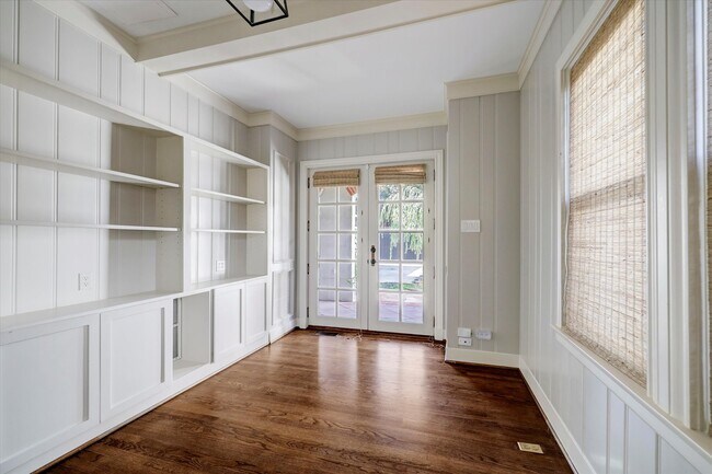 Photo - 2622 Westgate Dr