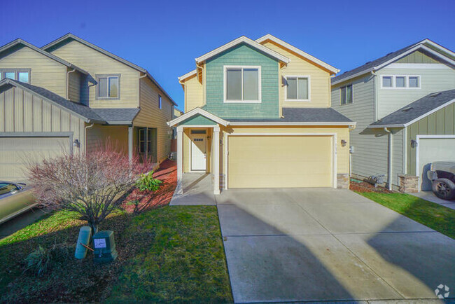 Building Photo - THREE BEDROOM HOUSE IN VANCOUVER