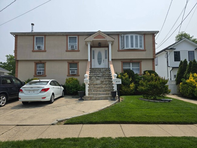 Photo - 631 Jennings Ave Casa